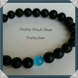 Matte Onyx and Blue Cat Eye Bracelet 8mm beads